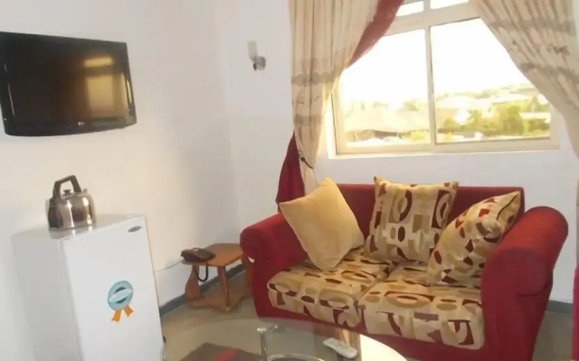 Franphinas Suites and Hotel