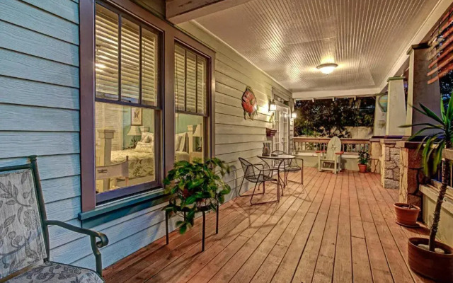 Anchor Inn NSB Bed & Breakfast