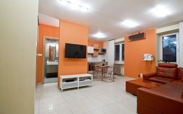 Goodnight Warsaw Apartments on Aleja Jana Pawla II 35