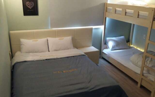 Hi & J Guesthouse - Hostel