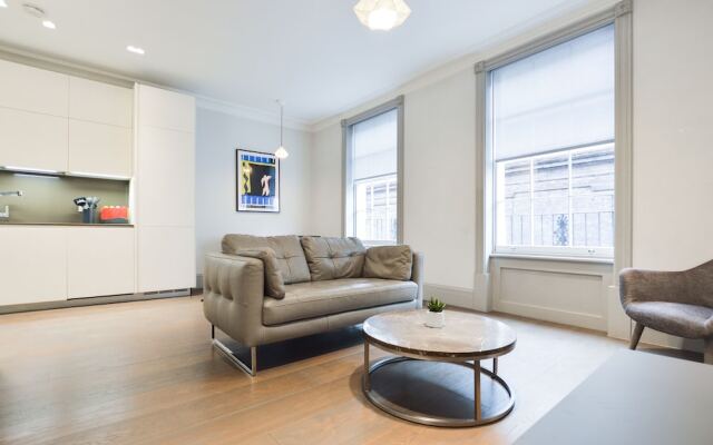 Soho Deluxe 1 Bedroom Apartment by Concept Apartments