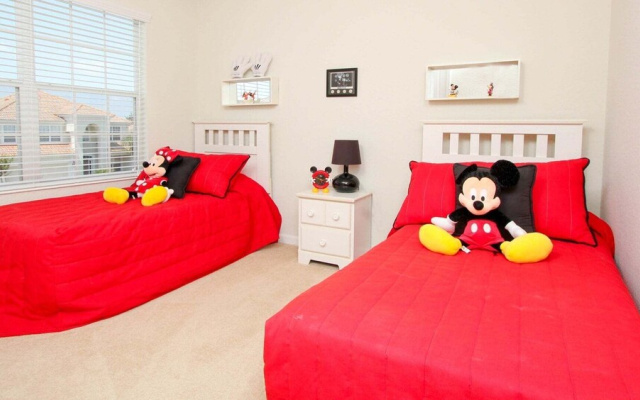 6-bedroom 2505