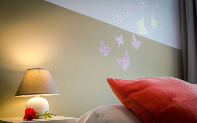 Holidays2Malaga Terrace Center Apartments