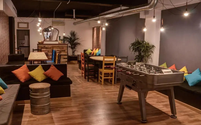 Olé Backpackers Hostel