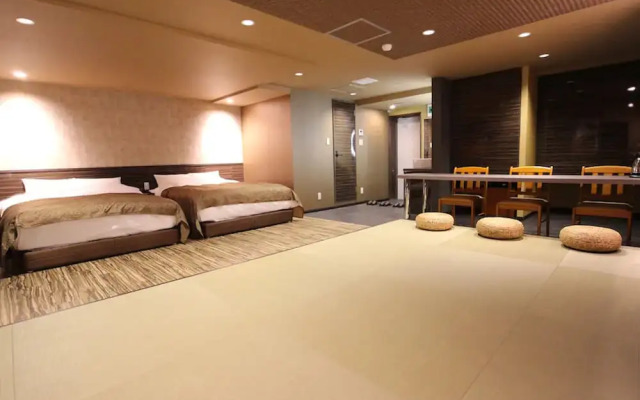 J hotel