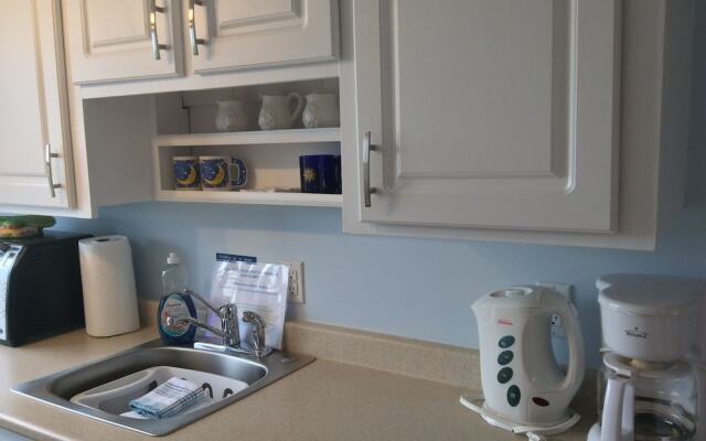 Moonlight Beach Suites