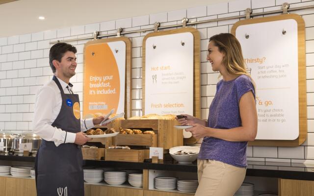 Holiday Inn Express London - Park Royal by IHG