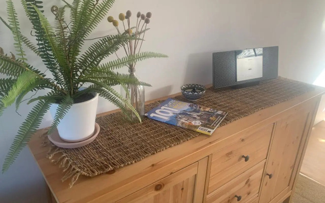 2 By The Beach, Sunny stylish beach side unit
