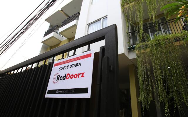 RedDoorz @ Cipete Utara