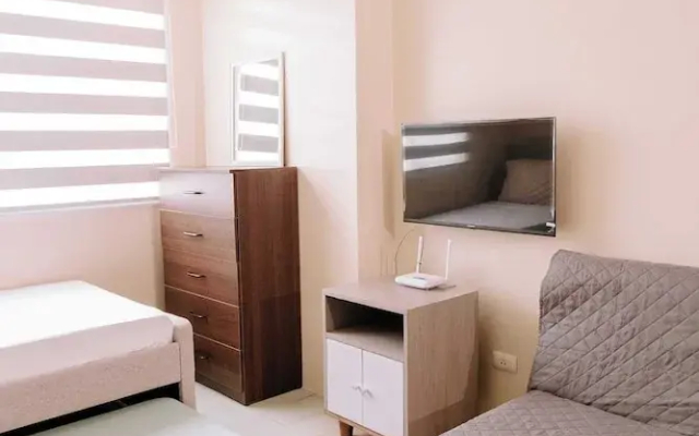 The Sleek & Chic Hideaway