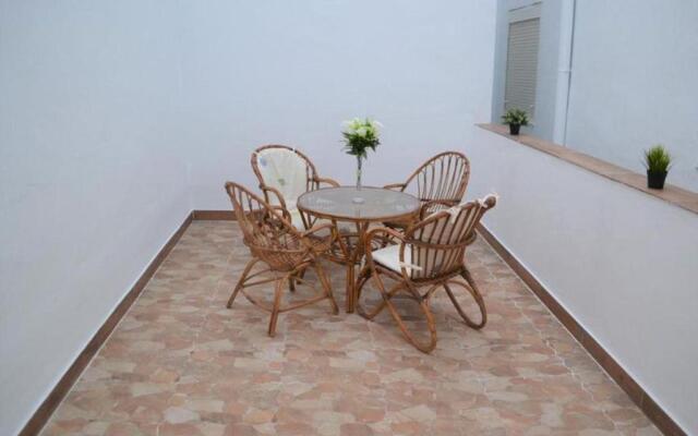 1 Bedroom Studio Apartment Nice and Modern ideal for the beach and city centre