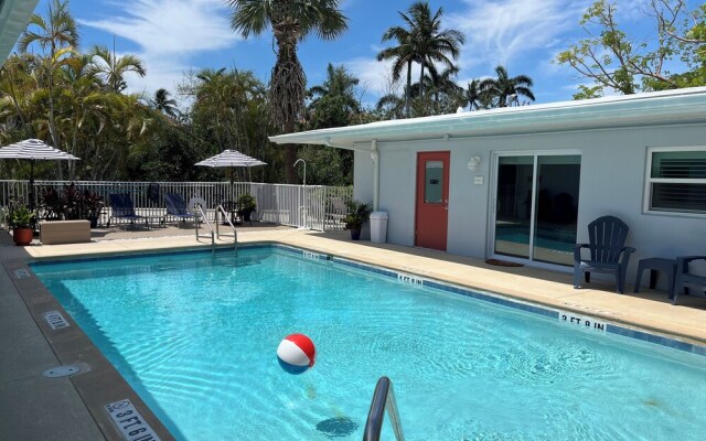Sunshine Island Inn