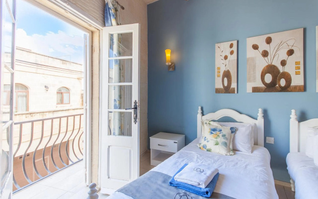 Twilight Gozitan Farmhouse With Pool