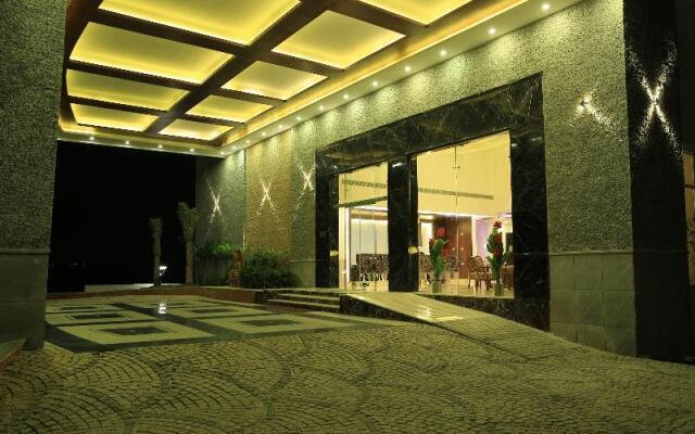 Dhanalakshmi Srinivasan Hotel