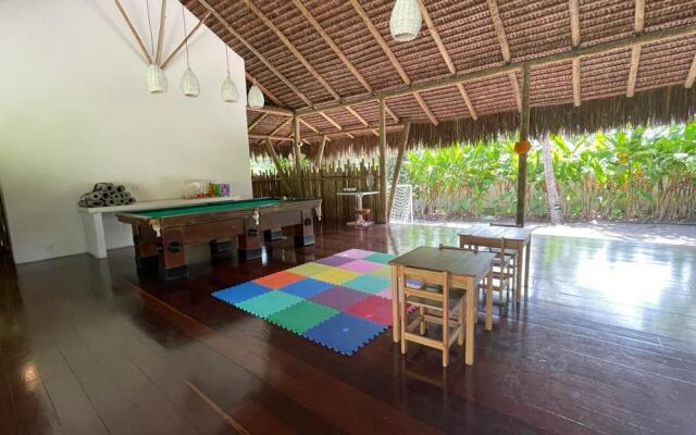 Madeiro Beach Hotel And Resort