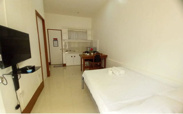 OYO 935 Palajuanders Inn
