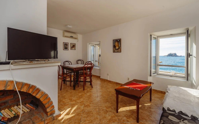 Apartment Galija Petrovac Lux