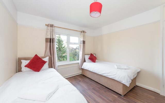 Brenner Lodge 4-Bedroom House