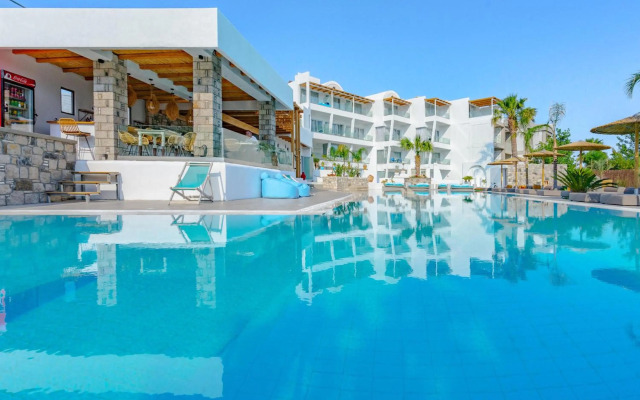 Kouros Home Hotel