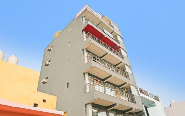 OYO Townhouse 1030 Zodiac Near Botanic Garden of Indian Republic