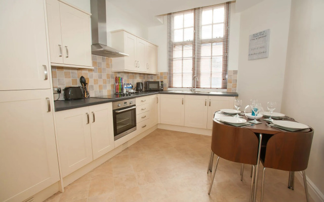 Hamilton Grace Apartments - Wessex Court