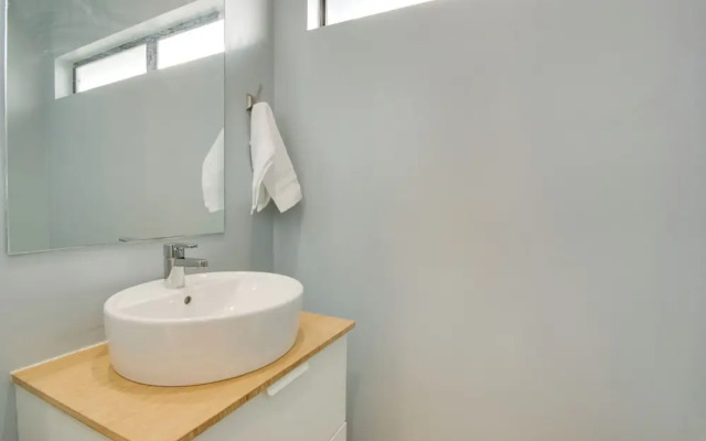 Spacious Eado Getaway < 1 Mi to Toyota Center!