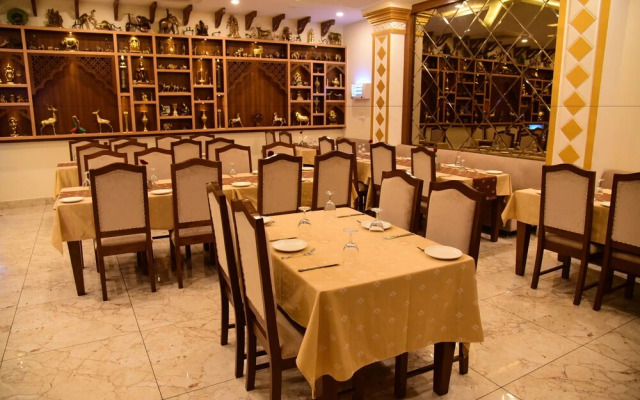 Hotel Maharaja