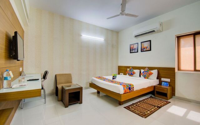 Hill View Guest House, GachiBowli