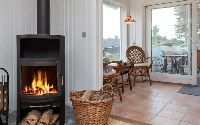 9 Person Holiday Home in Vaeggerlose