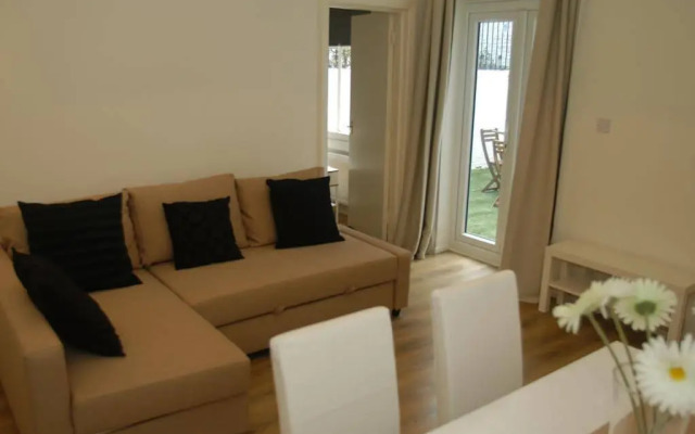 D Collection @Kensington