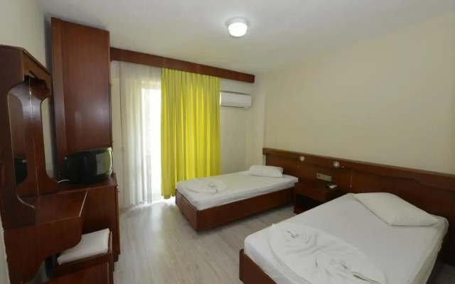 Kaftans City Hotel by RRH&R