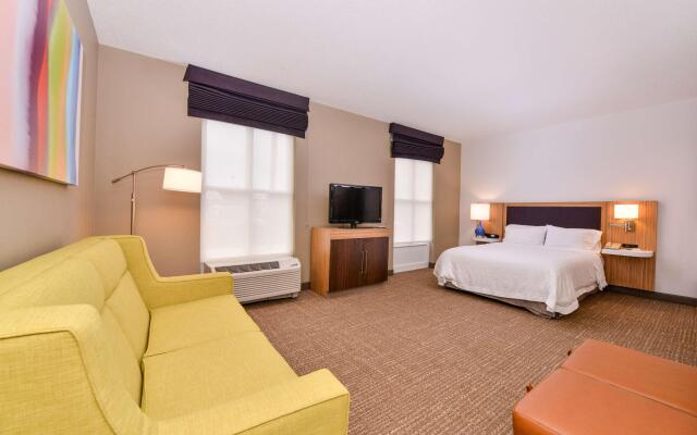 Hampton Inn & Suites Plymouth