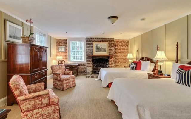 The Presidents Quarters Inn