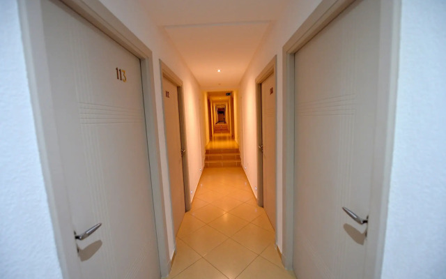 Hotel El  Djenina