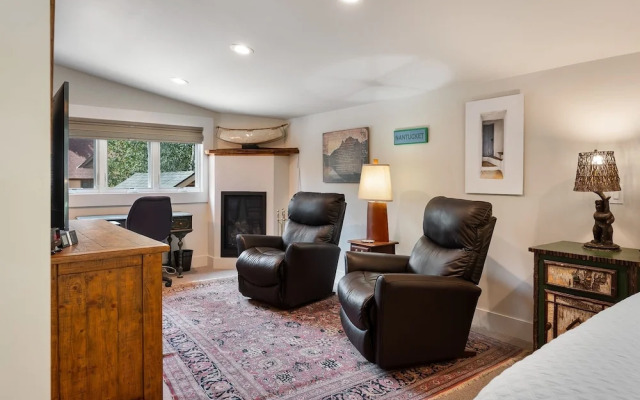 The River House 3 Bedroom Cabin