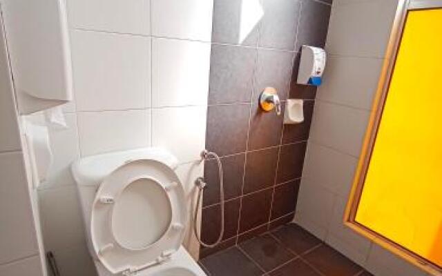 Cameron's Square Apartment