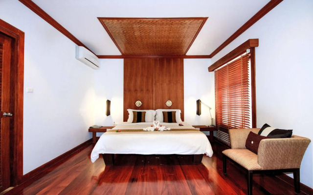 Pao Jin Poon Beach Front Villa