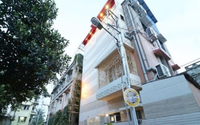 Goroomgo Sanjoy Guest House Ruby Tagore Park Kolkata
