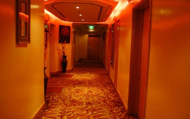 Kings Square Hotel