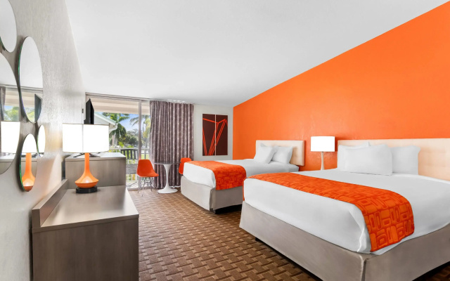 Howard Johnson by Wyndham Vero Beach / Downtown