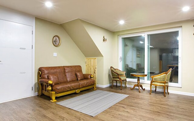 Ganghwa Byeolbitsok-euro Pension