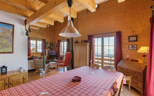 Montebello - Cozy Classic Swiss Chalet With Stunning Views