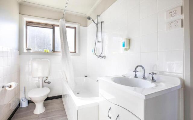 Nightcap at Riverside Hotel