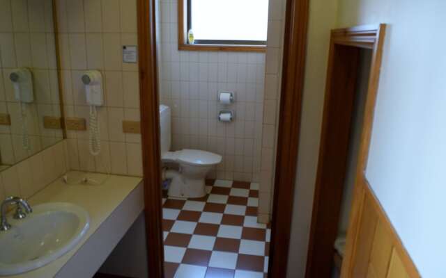 Best Western Bakery Hill Motel