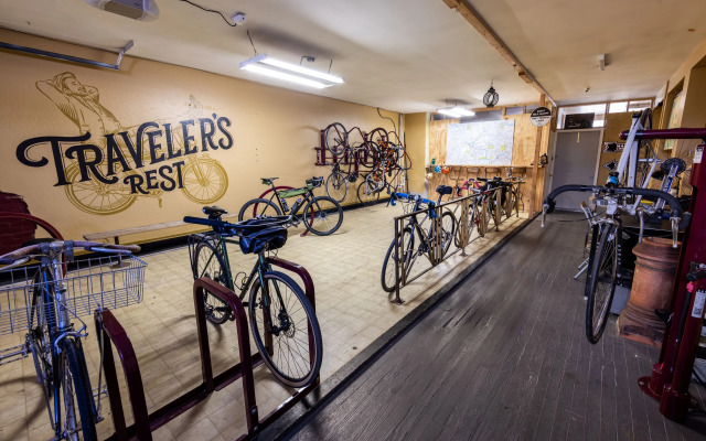 Traveler's Rest Hotel