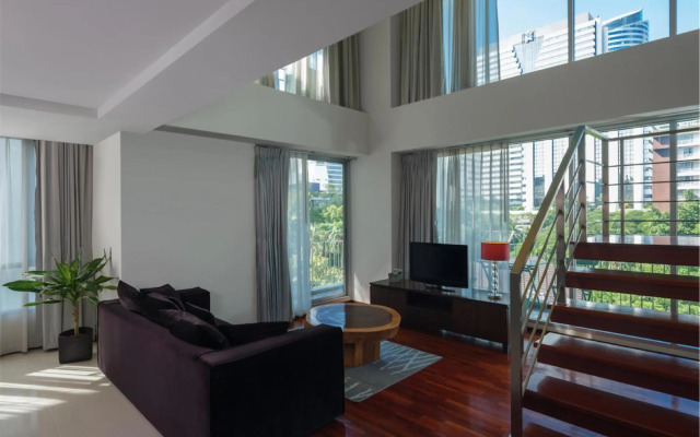 Silom Lofts Hotel
