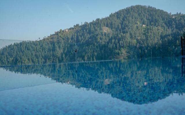 Justa Cliffend Resort & Spa, Mashobra