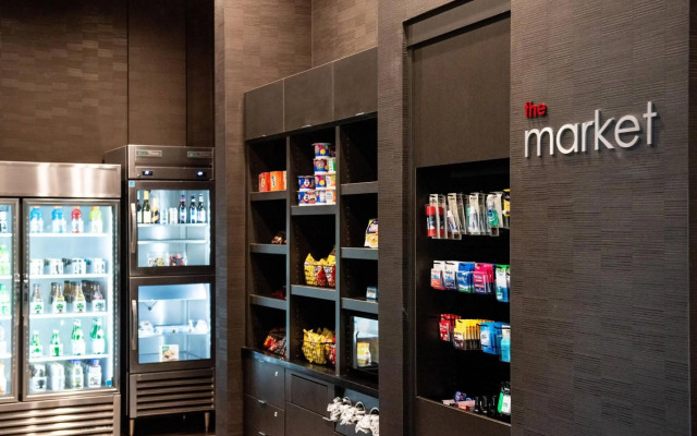 Courtyard by Marriott Mesa At Wrigleyville West