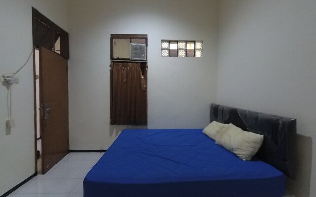 Oyo 1562 Green House