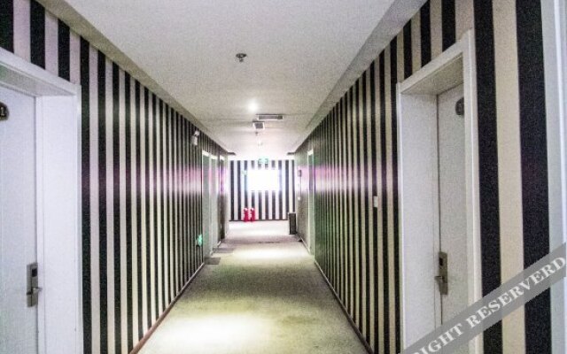 Ailigong Theme Hotel